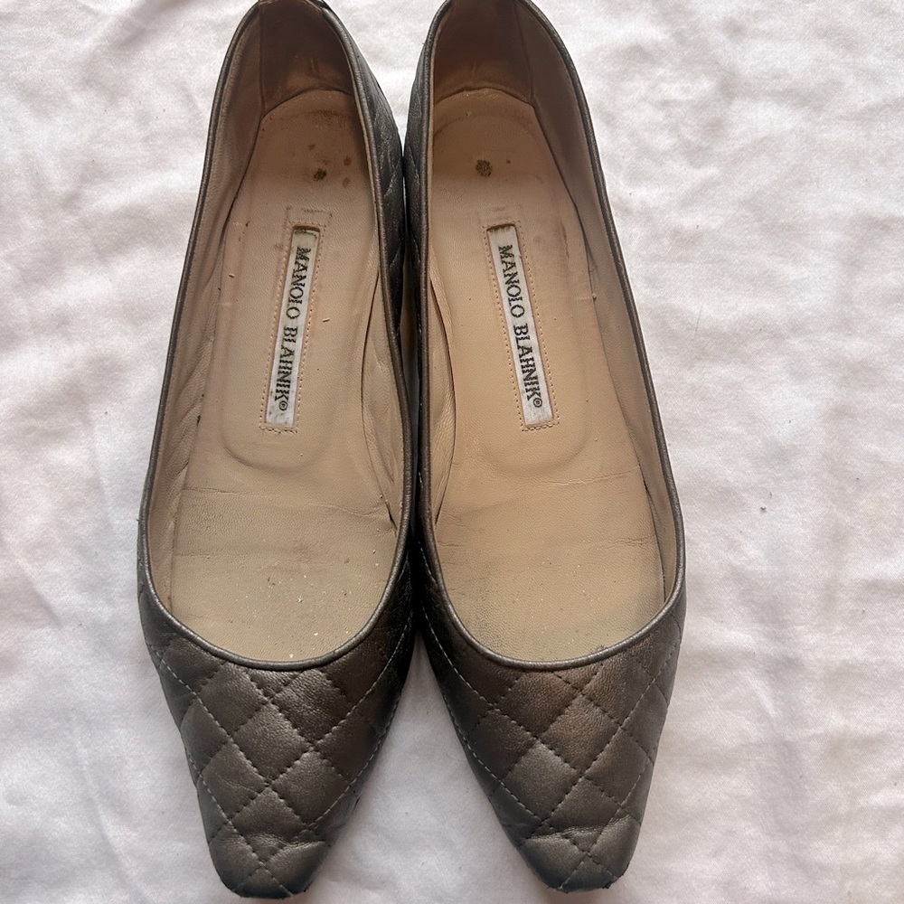 Manolo Blahnik graphite leather quilted flats size 36.5